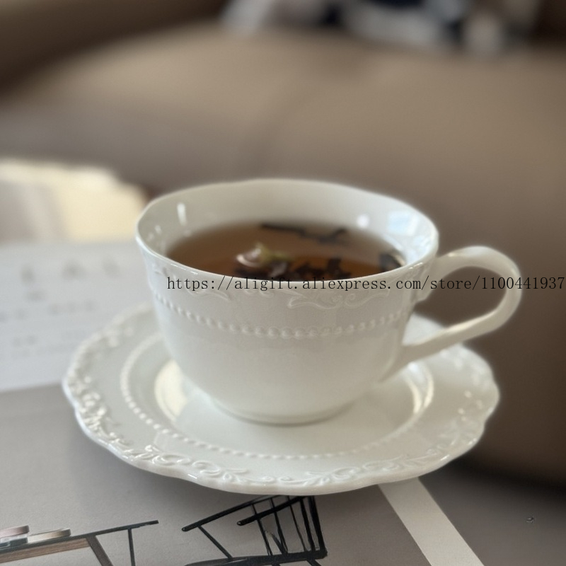 Coffee Equipment Set - Cangkir Kopi Bunga Timbul Mewah Ringan